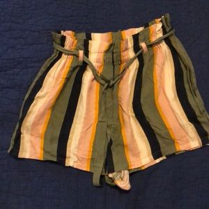 Hollister shorts size medium